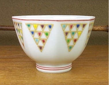 ���ʗؕ����q